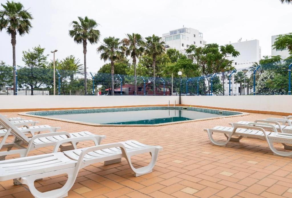 Quarteira Beach House Exterior photo